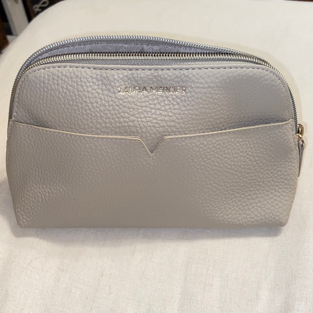(NWOT) Laura Mercier Makeup Bag